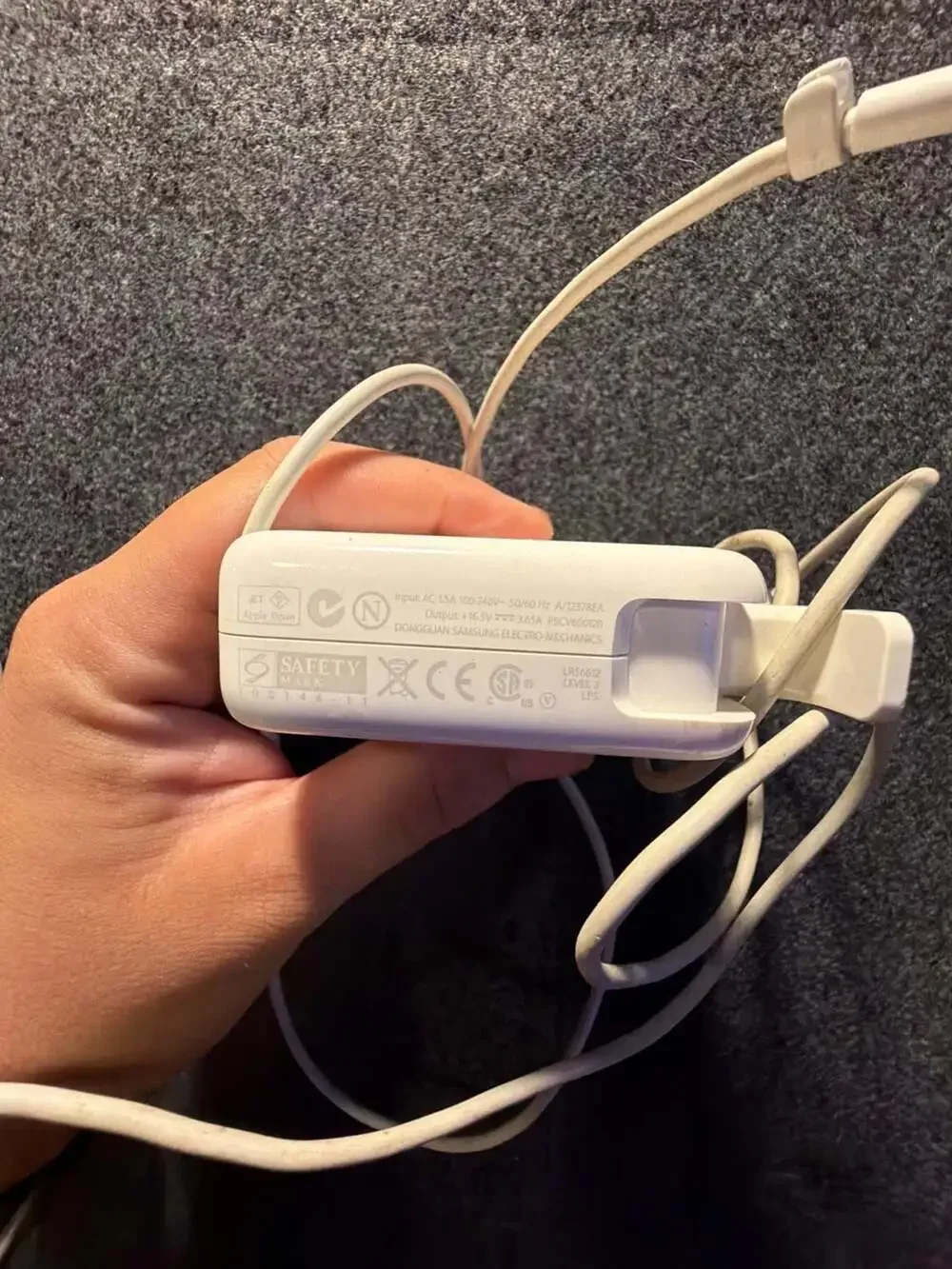 Apple 60W MagSafe Power Adapter A1278
